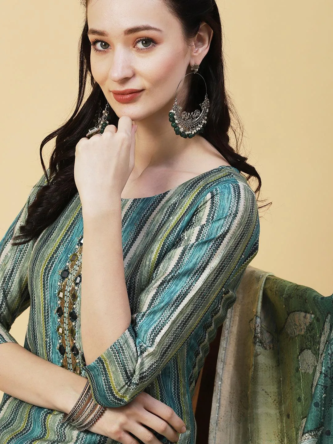 Abstract Striped Mirror Embroidered Kurta With Pants & Sequined Dupatta - Green