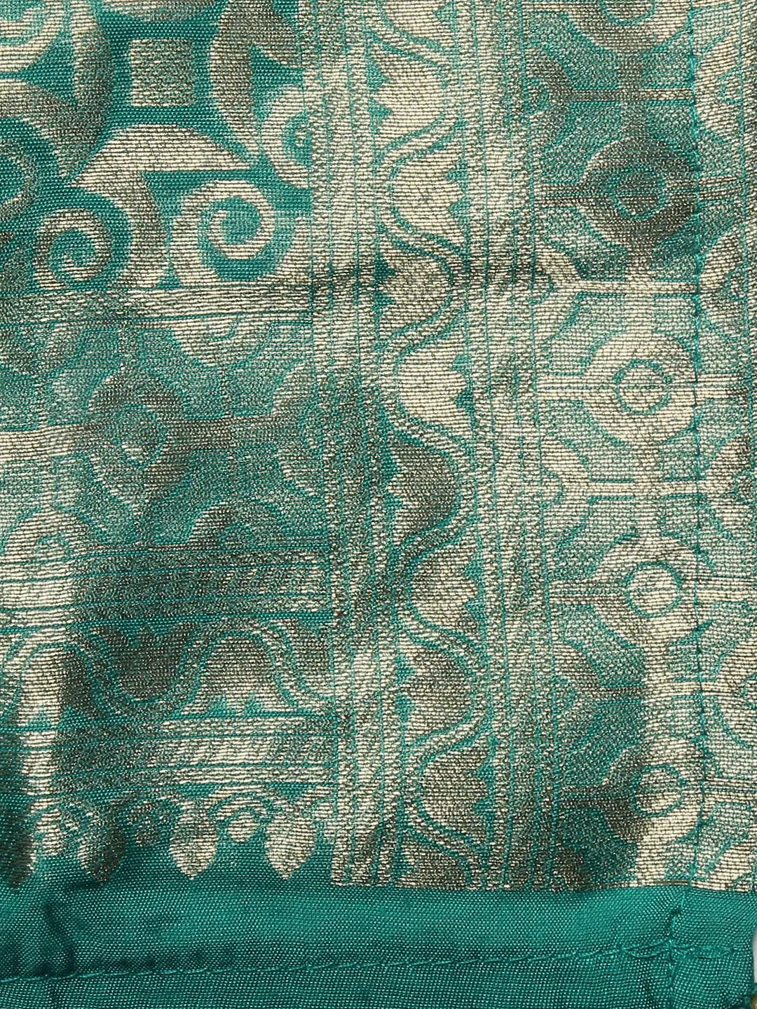 Abstract Striped Mirror Embroidered Kurta With Pants & Sequined Dupatta - Green