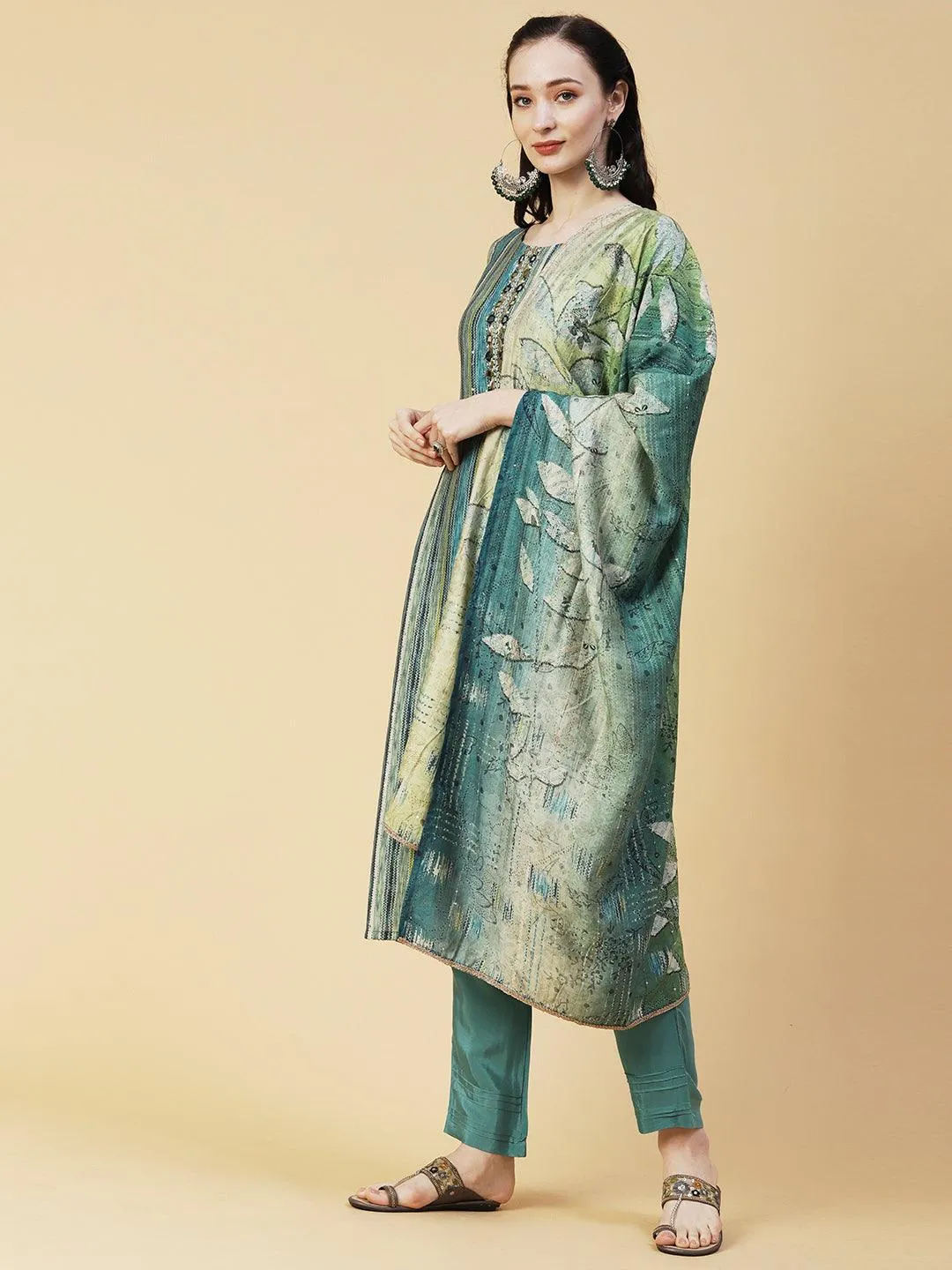 Abstract Striped Mirror Embroidered Kurta With Pants & Sequined Dupatta - Green