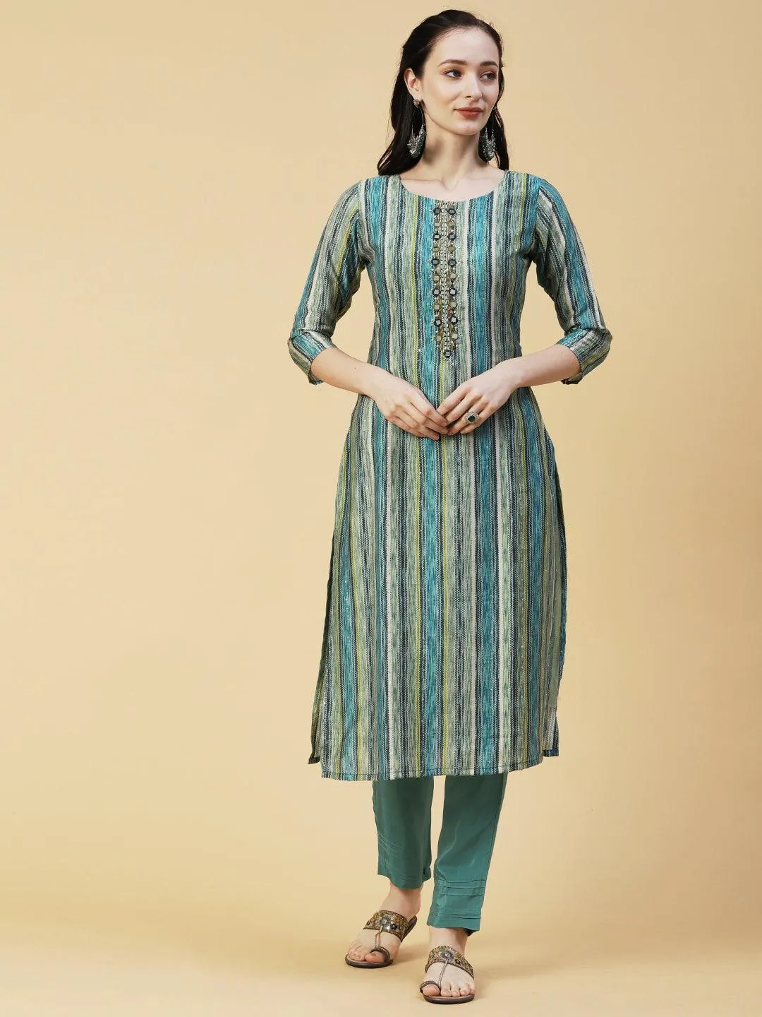 Abstract Striped Mirror Embroidered Kurta With Pants & Sequined Dupatta - Green