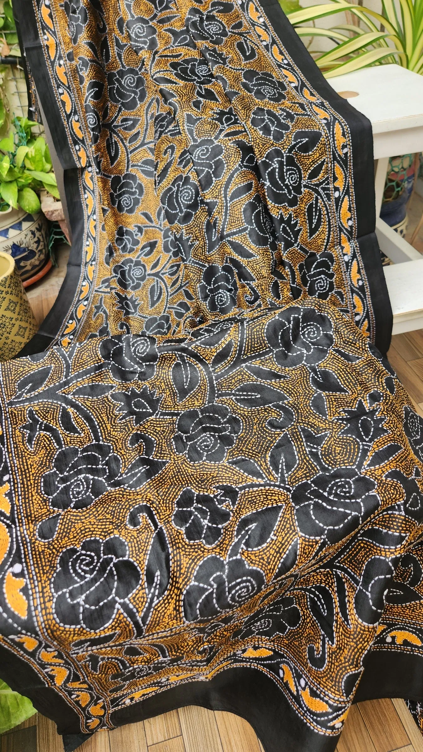BLACK GOLD KANTHA DUPATTA