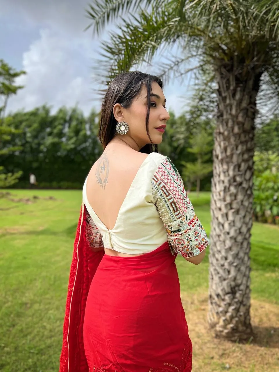 Dazzling Red Karva Chauth Georgette Chikankari Saree with Sequined Border & Viscose Thread Embroidery