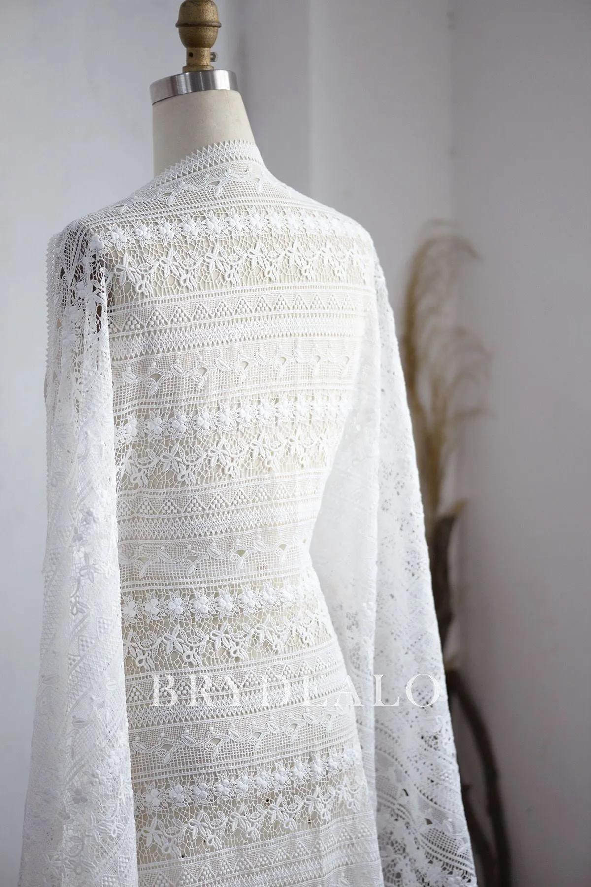 Delicate Patterned Bridal Crochet Lace Fabric
